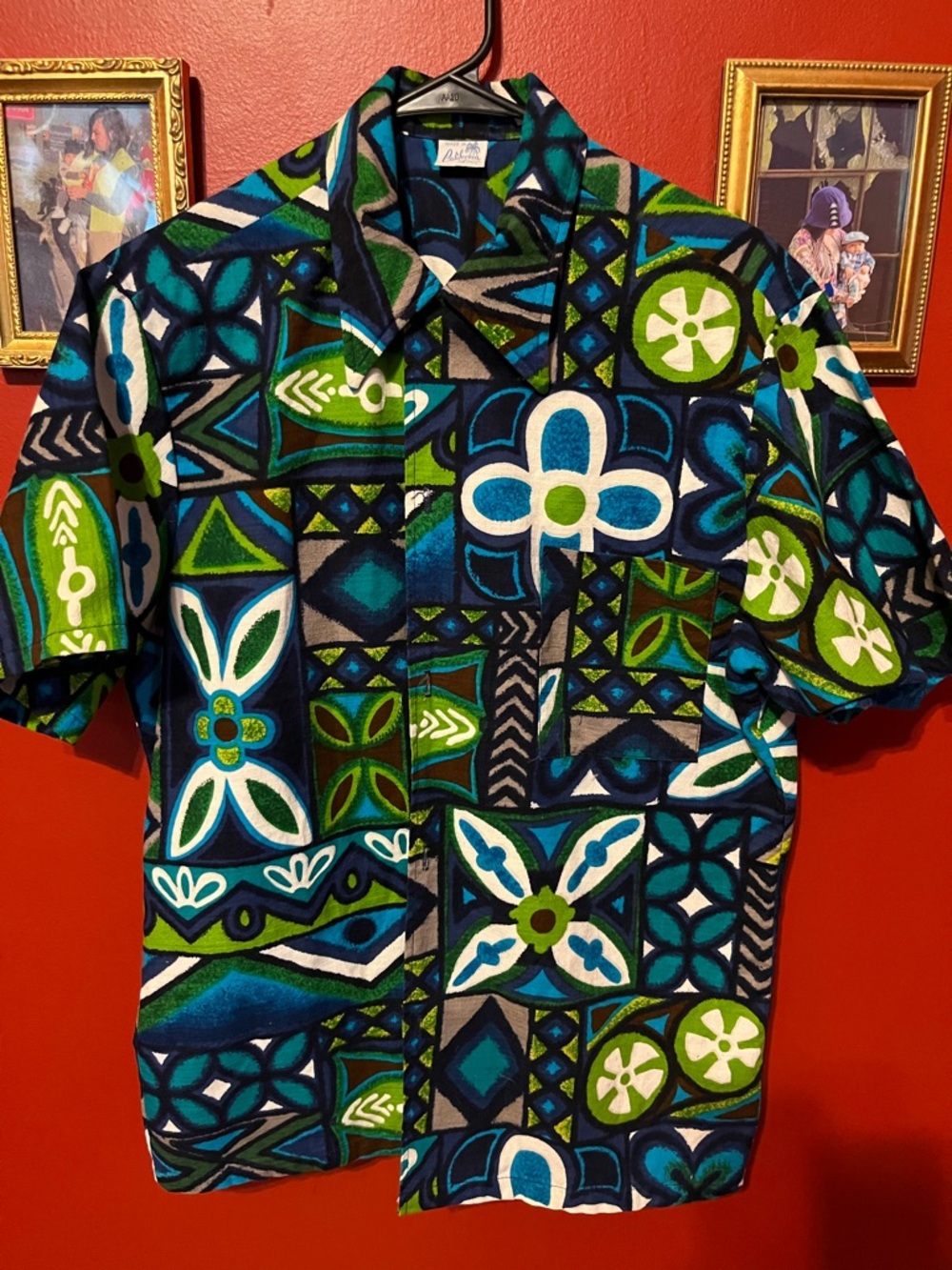 Vibrant Geometric Print Short-Sleeve Shirt - Blue & Green